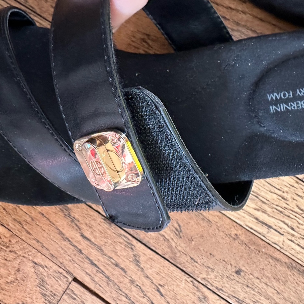 Like new Giani Bernini sandals - Picture 7 of 7